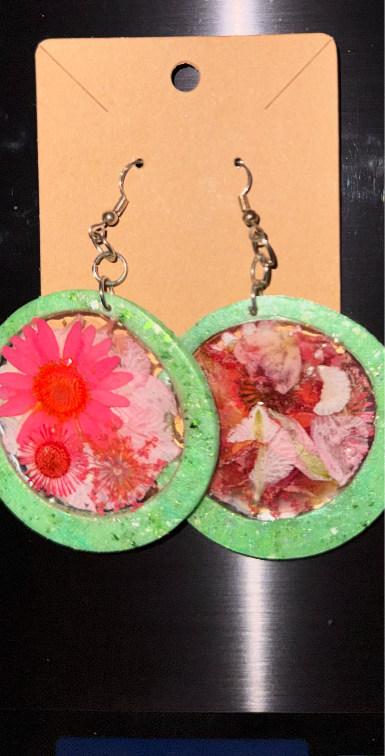 Blissful Jade Earring Medium Hoop set (Middle filling of Bright & Pale Pink & White flowers with Red Baby’s Breath)