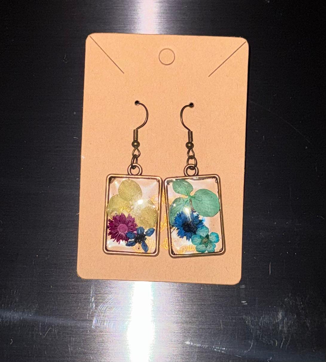 Resin Flowers Rectangle (Multi mix of Pale Yellow, Magenta, Teal, Dark & Ice Blue Flowers)